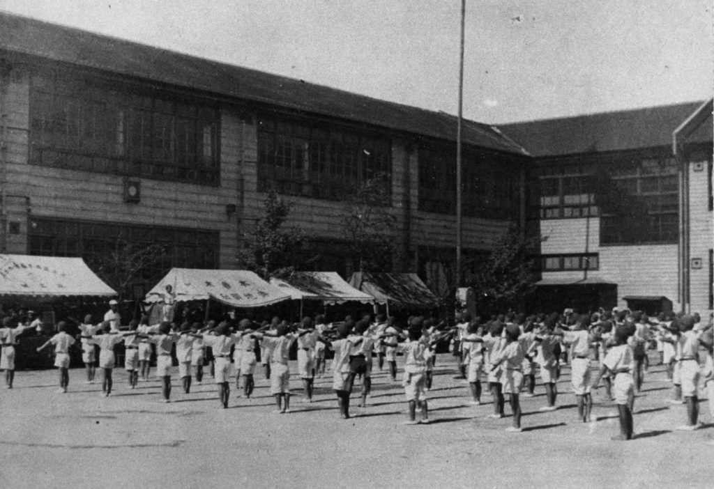 「昭和17(1942)年の寺地国民学校（運動会）」西新井 足立区の画像