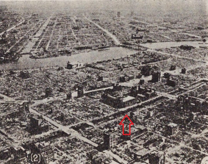 「東京大空襲で焦土と化した東京」（『日本橋消防署百年史 明治14年－昭和56年』日本橋消防署、1981国立国会図書館デジタルコレクションに加筆）の画像。