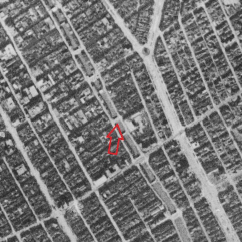 昭和19年撮影の空中写真（国土地理院Webサイトより、8921-C2-19 【高砂橋付近】に加筆）の画像。