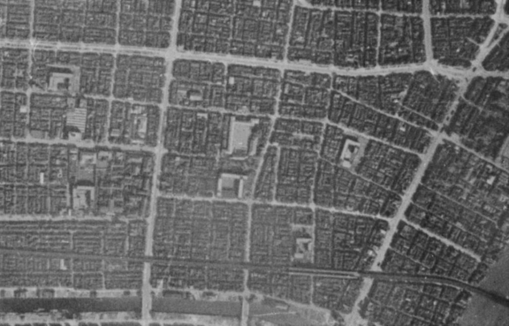 昭和19年撮影空中写真（国土地理院Webサイトより、  8911-C2-88 〔部分〕）の画像。