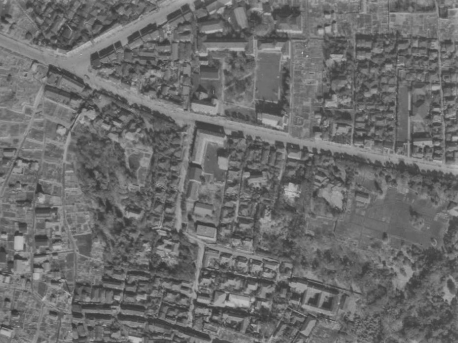 昭和23年撮影空中写真（国土地理院Webより、USA-M737-71〔部分〕）の画像。
