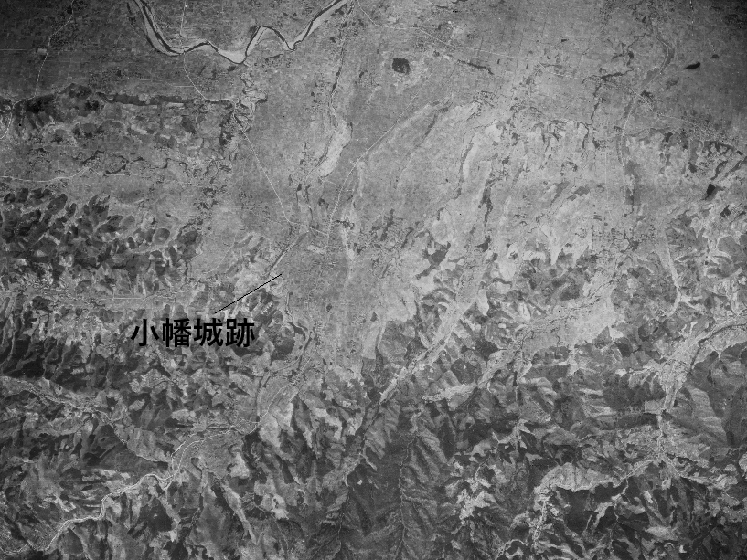小幡付近昭和21年撮影空中写真（国土地理院Webサイトより、USA-M105-A-5〔部分に加筆〕）の画像。