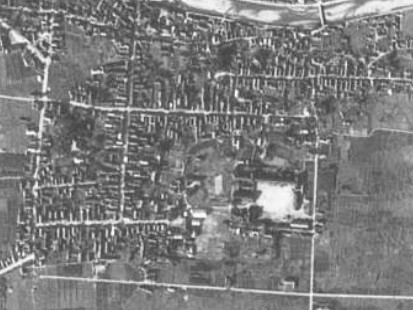 高畠城跡付近、昭和23年撮影空中写真（国土地理院Webサイトより、USA-M1186-25〔部分〕）画像。 