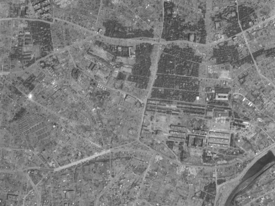 市谷薬王寺町付近、昭和21年撮影空中写真（国土地理院Webサイトより、USA-M200-6〔部分〕） の画像。