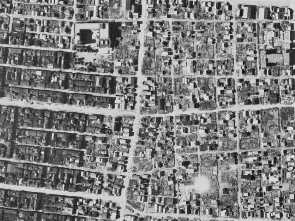 柳川藩中屋敷跡付近、昭和22年撮影空中写真（国土地理院Webサイトより、USA-M389-157〔部分〕）の画像。