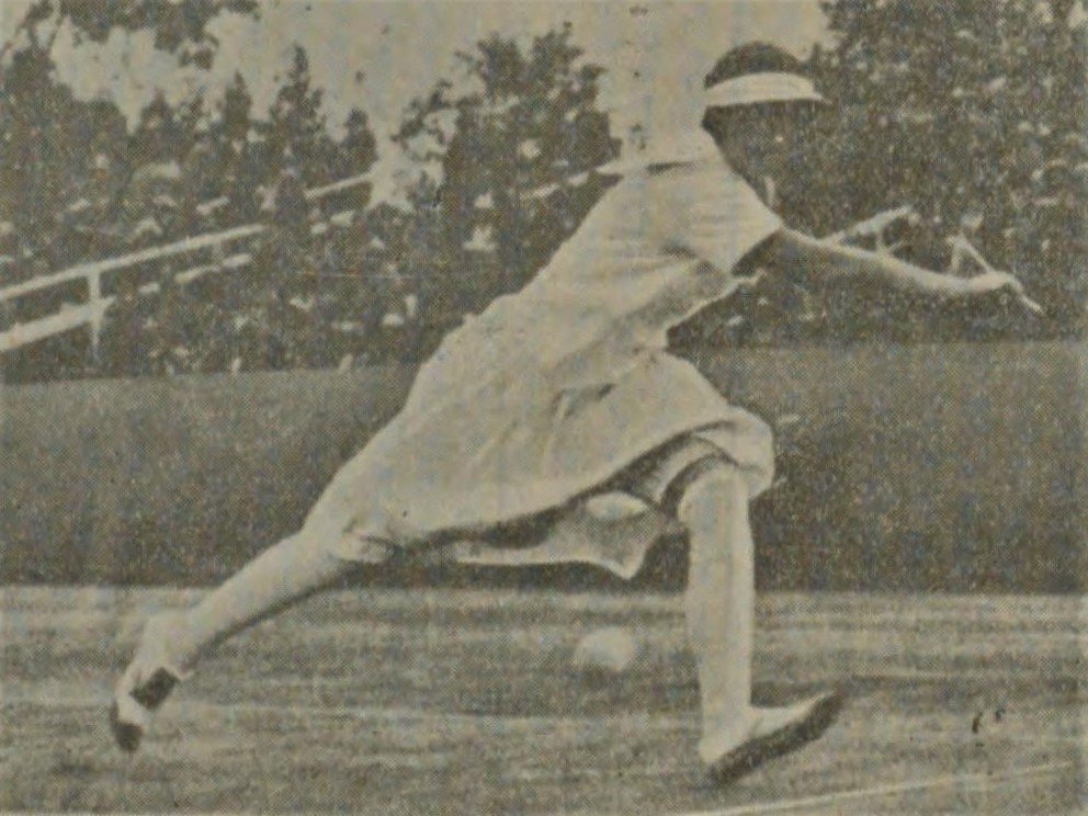 第8回オリンピック女子テニスでシングル、ダブルスとも優勝した米国ウイルス選手（『ティームゲームス』大谷武一・安川伊三（目黒書店、1929）国立国会図書館デジタルコレクション ）の画像。