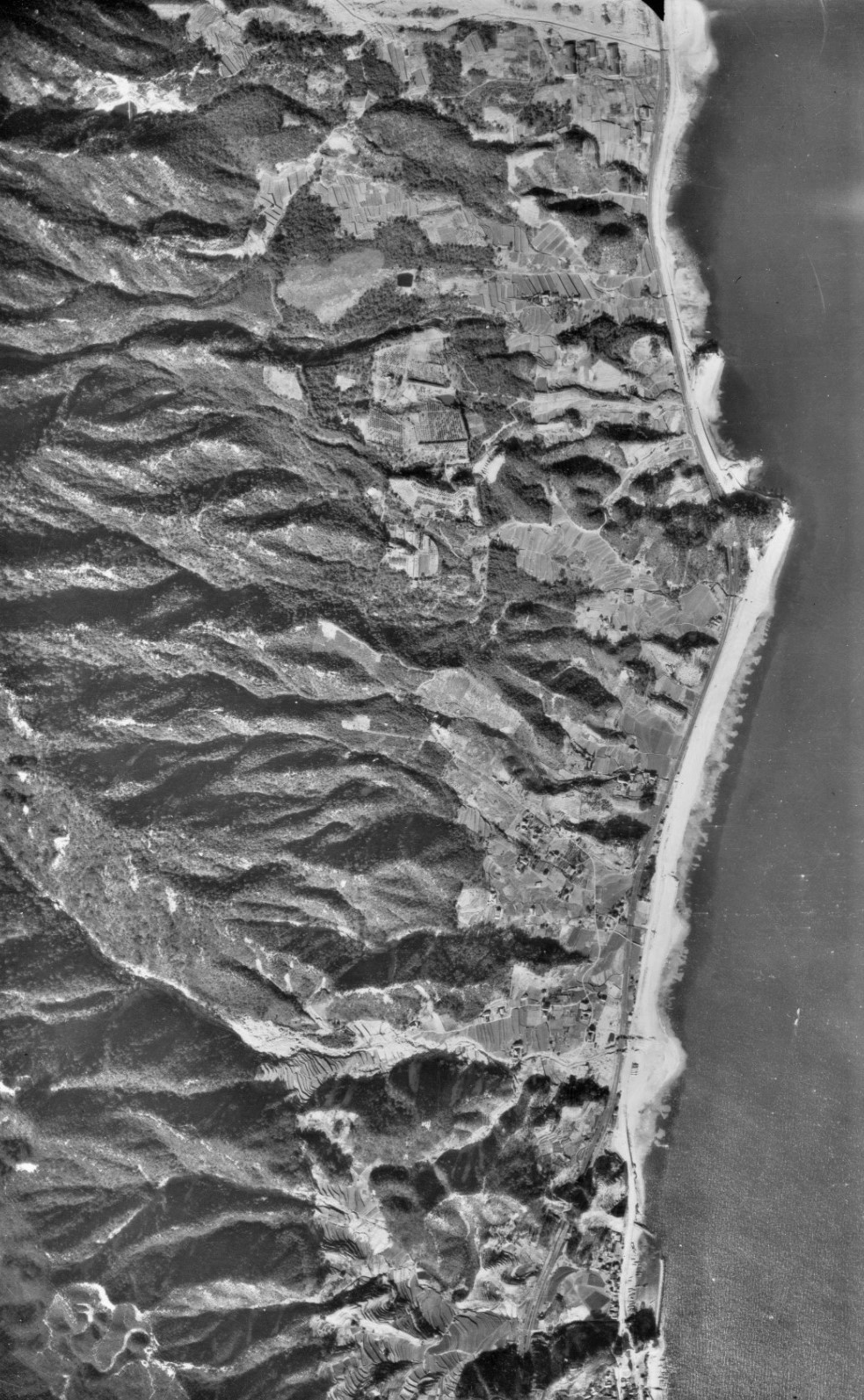四十八坂付近、昭和22年撮影空中写真（国土地理院Webサイトより、USA-M184-57〔部分〕）の画像。