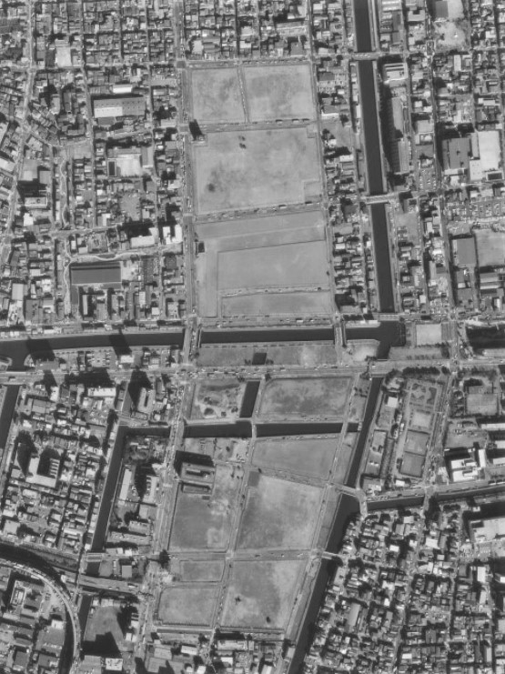 木場、昭和63年撮影空中写真（国土地理院Webサイトより、KT874X-C11B-21〔部分〕）の画像。