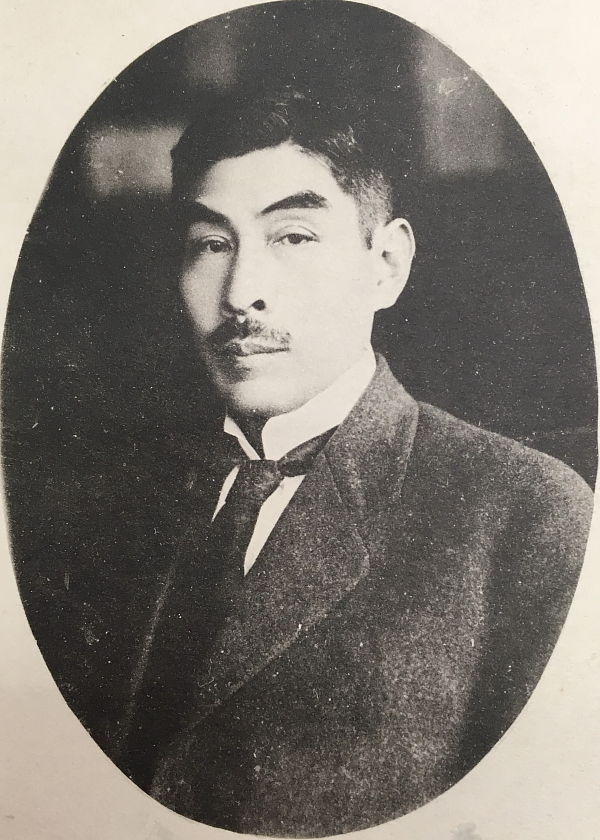 松永安左エ門（1923年ころ、Wikipediaより20220609ダウンロード）の画像。